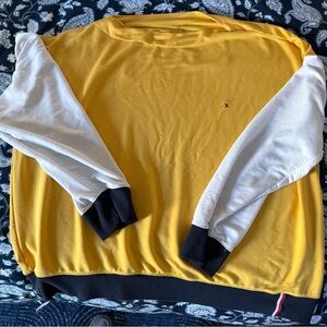 Tommy Hilfiger Men's Yellow and White Crewneck Shirt